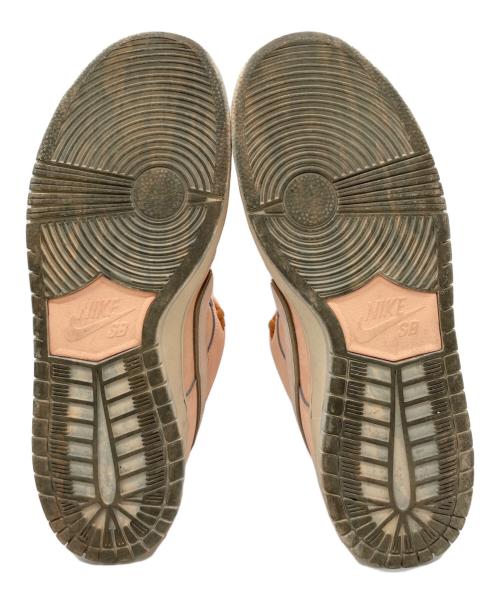 NIKE（ナイキ）NIKE (ナイキ) スニーカー ベージュ×ピンク サイズ:28cmの古着・服飾アイテム