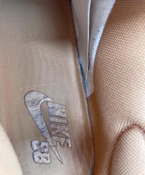 NIKE（ナイキ）NIKE (ナイキ) スニーカー ベージュ×ピンク サイズ:28cmの古着・服飾アイテム