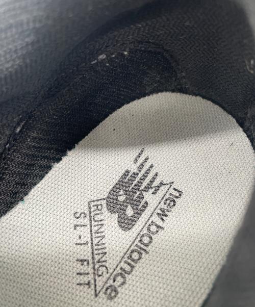 NEW BALANCE（ニューバランス）NEW BALANCE (ニューバランス) スニーカー ブラック×ホワイト サイズ:24.5cmの古着・服飾アイテム