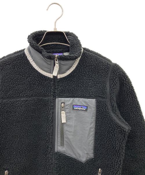 Patagonia（パタゴニア）Patagonia (パタゴニア) ウィメンズ・クラシック・レトロX・ジャケット ブラック×グレー サイズ:Sの古着・服飾アイテム