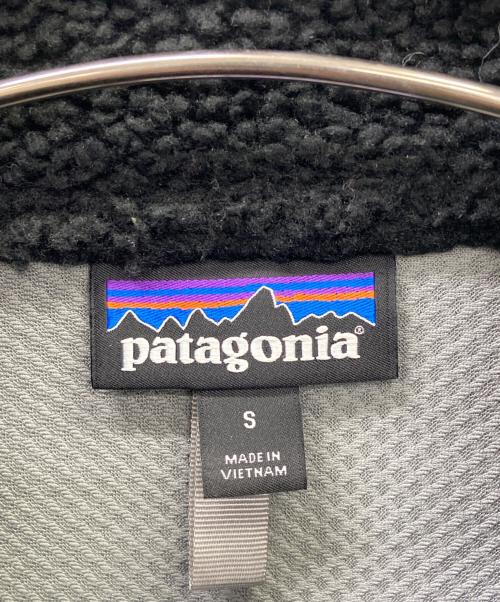 Patagonia（パタゴニア）Patagonia (パタゴニア) ウィメンズ・クラシック・レトロX・ジャケット ブラック×グレー サイズ:Sの古着・服飾アイテム