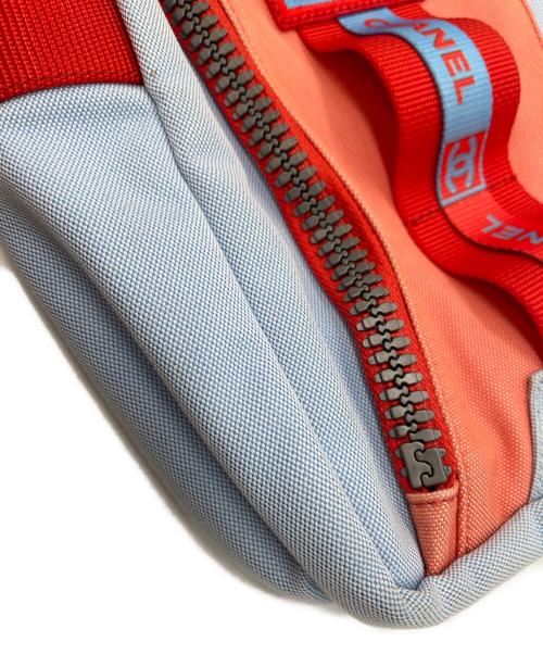 CHANEL（シャネル）CHANEL (シャネル) ショルダーバッグ ブルー×レッドの古着・服飾アイテム