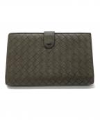BOTTEGA VENETAボッテガベネタ）の古着「2つ折り財布」｜グレー