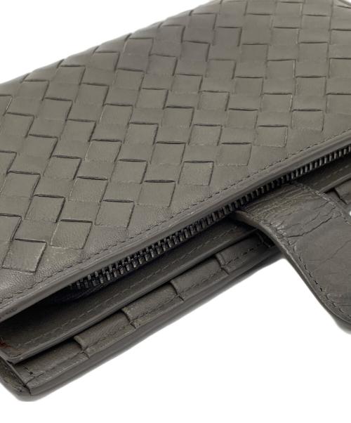 BOTTEGA VENETA（ボッテガベネタ）BOTTEGA VENETA (ボッテガベネタ) 2つ折り財布 グレーの古着・服飾アイテム