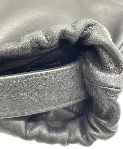 A.P.C.（アーペーセー）A.P.C. (アーペーセー) 巾着ショルダーバッグ ブラックの古着・服飾アイテム