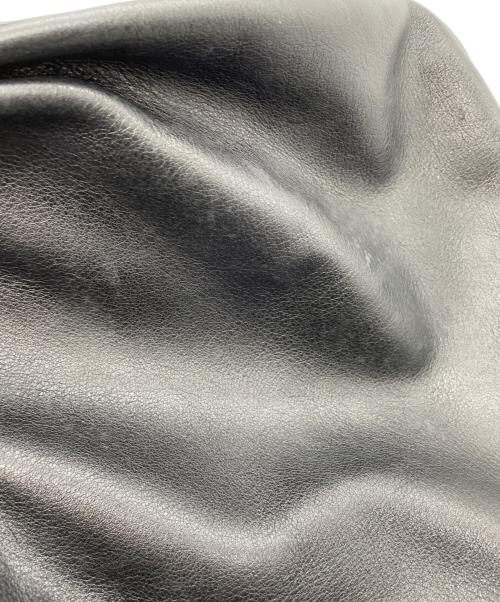 A.P.C.（アーペーセー）A.P.C. (アーペーセー) 巾着ショルダーバッグ ブラックの古着・服飾アイテム