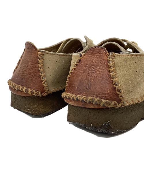 CLARKS（クラークス）CLARKS (クラークス) CLARKS　レザーシューズ ベージュ サイズ:25ｃｍの古着・服飾アイテム