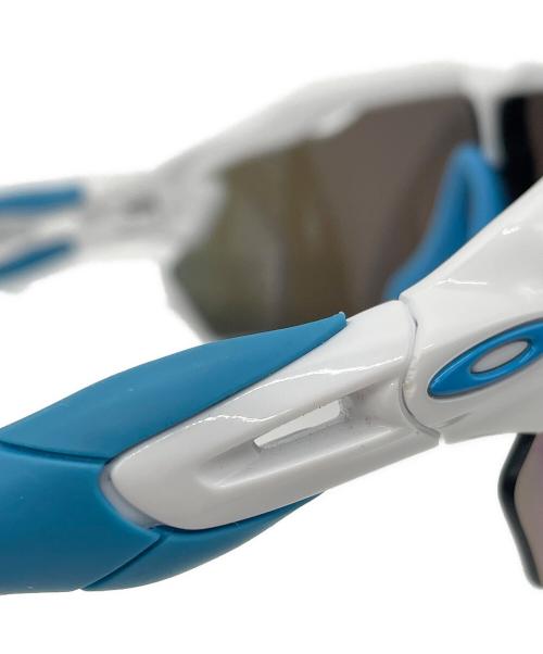 OAKLEY（オークリー）OAKLEY (オークリー) サングラス ホワイト×ブルーの古着・服飾アイテム