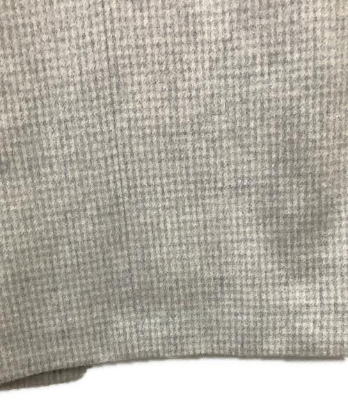 GIANNI VERSACE（ジャンニ・ヴェルサーチ）GIANNI VERSACE (ジャンニ・ヴェルサーチ) GIANNI VERSACE　2Bジャケット　裏地メデューサ イタリア製 90s ベージュ×グレー サイズ:52の古着・服飾アイテム