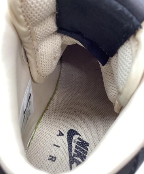 NIKE（ナイキ）NIKE (ナイキ) NIKE　AIR Force 1 '07 MID LTHR PRM　ハイカットスニーカー ベージュ×ブラック サイズ:24㎝の古着・服飾アイテム