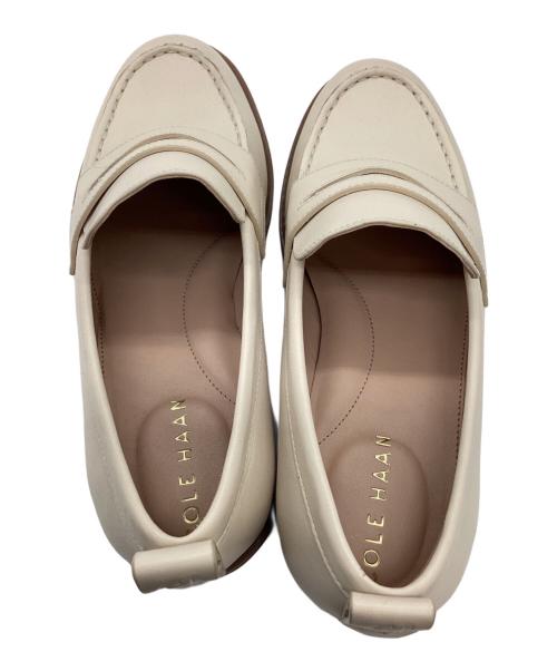 COLE HAAN（コールハーン）COLE HAAN (コールハーン) COLE HAAN　STASSI PENNY LOAFER ベージュ サイズ:5Bの古着・服飾アイテム