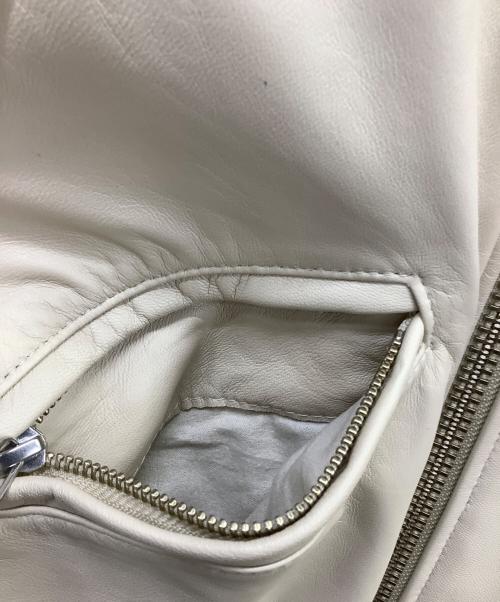 AVIREX（アヴィレックス）AVIREX (アヴィレックス) AVIREX　ライトシネチャーバーシティジャケット　レザージャケット アイボリー サイズ:Sの古着・服飾アイテム