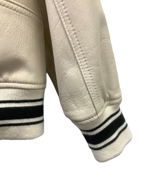 AVIREX（アヴィレックス）AVIREX (アヴィレックス) AVIREX　ライトシネチャーバーシティジャケット　レザージャケット アイボリー サイズ:Sの古着・服飾アイテム