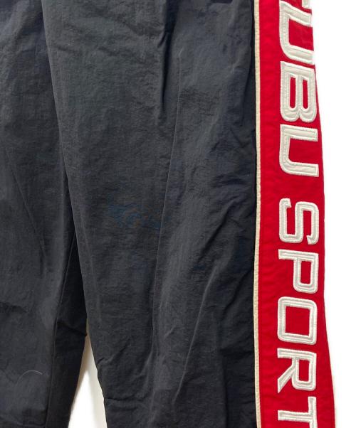 FUBU（フブ）FUBU (フブ) ナイロンパンツ レッド×ブラック サイズ:ｌの古着・服飾アイテム