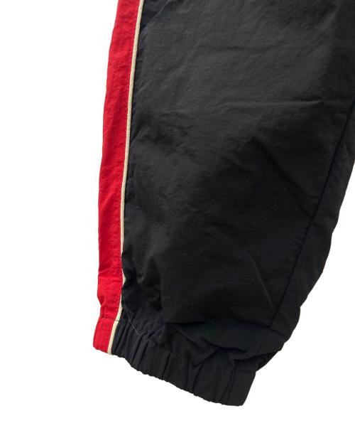FUBU（フブ）FUBU (フブ) ナイロンパンツ レッド×ブラック サイズ:ｌの古着・服飾アイテム