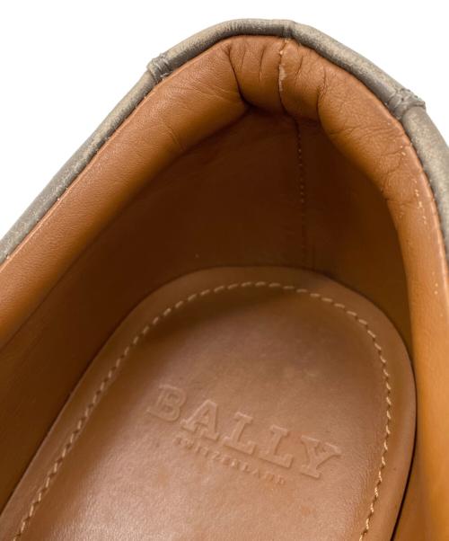 BALLY（バリー）BALLY (バリー) BALLY  FRENZ-NU-RA  レザースニーカー ベージュ×レッド サイズ:10 1/2の古着・服飾アイテム