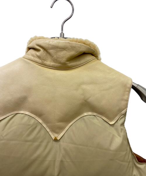 RockyMountainFeatherBed（ロッキーマウンテンフェザーベッド）RockyMountainFeatherBed (ロッキーマウンテンフェザーベッド) ダウンベスト ベージュ サイズ:7/8の古着・服飾アイテム