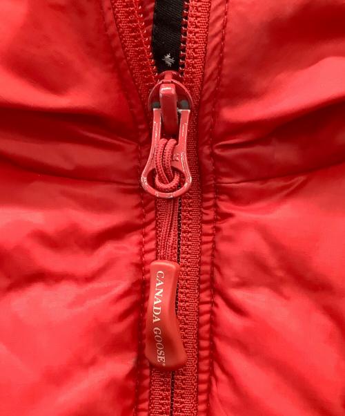 CANADA GOOSE（カナダグース）CANADA GOOSE (カナダグース) CANADA GOOSE　	LODGE HOODY　ダウンジャケット レッド サイズ:Mの古着・服飾アイテム