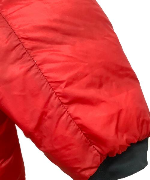 CANADA GOOSE（カナダグース）CANADA GOOSE (カナダグース) CANADA GOOSE　	LODGE HOODY　ダウンジャケット レッド サイズ:Mの古着・服飾アイテム