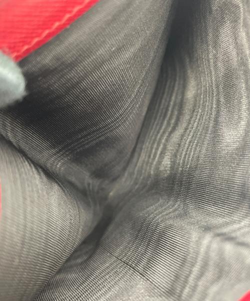 PRADA（プラダ）PRADA (プラダ) PRADA 　3つ折り財布 レッドの古着・服飾アイテム