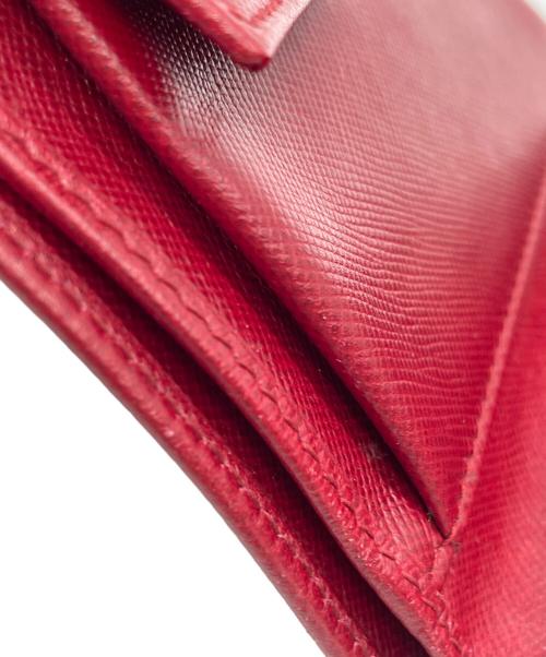 PRADA（プラダ）PRADA (プラダ) PRADA 　3つ折り財布 レッドの古着・服飾アイテム