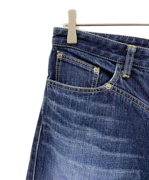 ISSEY MIYAKE（イッセイミヤケ）ISSEY MIYAKE (イッセイミヤケ) デニムパンツ インディゴ サイズ:2の古着・服飾アイテム