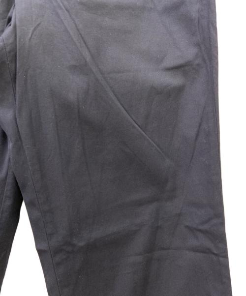 ISSEY MIYAKE（イッセイミヤケ）ISSEY MIYAKE (イッセイミヤケ) チノパン ブラック サイズ:2の古着・服飾アイテム
