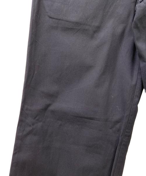 ISSEY MIYAKE（イッセイミヤケ）ISSEY MIYAKE (イッセイミヤケ) チノパン ブラック サイズ:2の古着・服飾アイテム