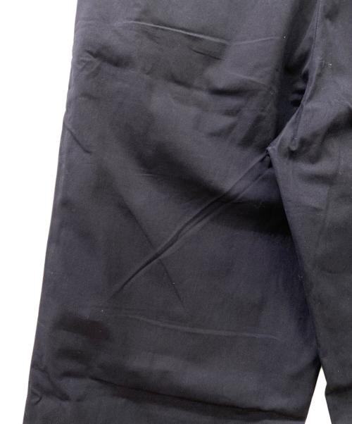 ISSEY MIYAKE（イッセイミヤケ）ISSEY MIYAKE (イッセイミヤケ) チノパン ブラック サイズ:2の古着・服飾アイテム