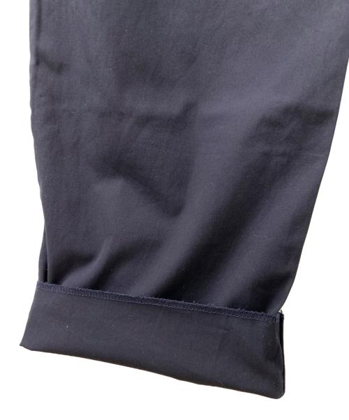 ISSEY MIYAKE（イッセイミヤケ）ISSEY MIYAKE (イッセイミヤケ) チノパン ブラック サイズ:2の古着・服飾アイテム