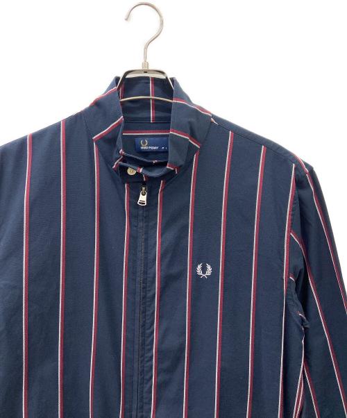 FRED PERRY（フレッドペリー）FRED PERRY (フレッドペリー) ハリントンジャケット ネイビー×レッド サイズ:L 未使用品の古着・服飾アイテム
