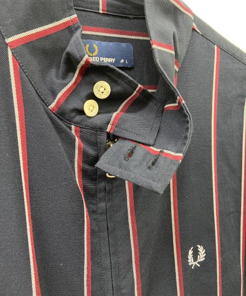 FRED PERRY（フレッドペリー）FRED PERRY (フレッドペリー) ハリントンジャケット ネイビー×レッド サイズ:L 未使用品の古着・服飾アイテム