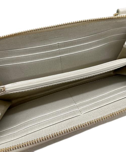 FURLA（フルラ）FURLA (フルラ) ショルダーウォレット ホワイトの古着・服飾アイテム