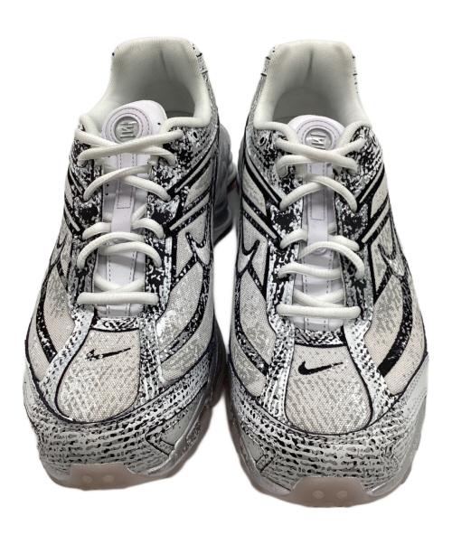 NIKE（ナイキ）NIKE (ナイキ) スニーカー ホワイト サイズ:US9.5の古着・服飾アイテム