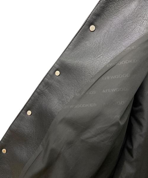 A FEW GOOD KIDS（アフューグッドキッズ）A FEW GOOD KIDS (アフューグッドキッズ) スタジャン ブラック×イエロー サイズ:Sの古着・服飾アイテム