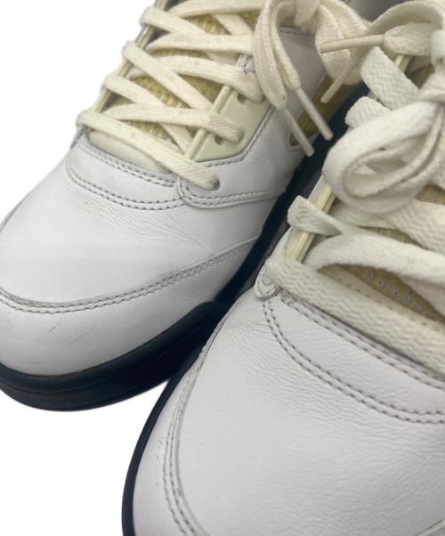 NIKE（ナイキ）NIKE (ナイキ) ハイカットスニーカー ホワイト×ゴールド サイズ:28の古着・服飾アイテム