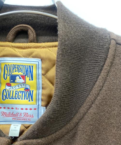 Cooperstown（クーパーズタウン）Cooperstown (クーパーズタウン) mitchell and ness スタジャン ブラウン×ベージュ サイズ:3XLの古着・服飾アイテム