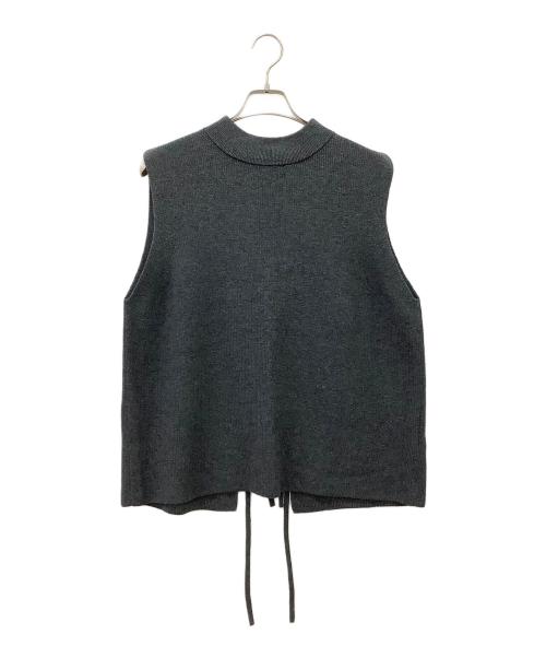 kurashi&trips publishing（クラシアンドトリップス パブリッシング）KURASHI&Trips PUBLISHING (クラシアンドトリップス パブリッシング) バックリボンニットベスト グレー サイズ:FREEの古着・服飾アイテム