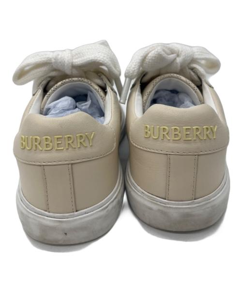 BURBERRY（バーバリー）BURBERRY (バーバリー) Kids Noah Trainers ベージュ×ホワイト サイズ:31の古着・服飾アイテム
