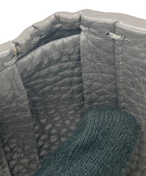 FENDI（フェンディ）FENDI (フェンディ) ターンロック2つ折り財布 グレーの古着・服飾アイテム