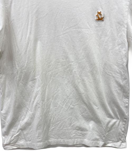 maison kitsune（メゾンキツネ）MAISON KITSUNE (メゾンキツネ) CHILLAX FOX PATCH REGULAR TEE ホワイト サイズ:Lの古着・服飾アイテム