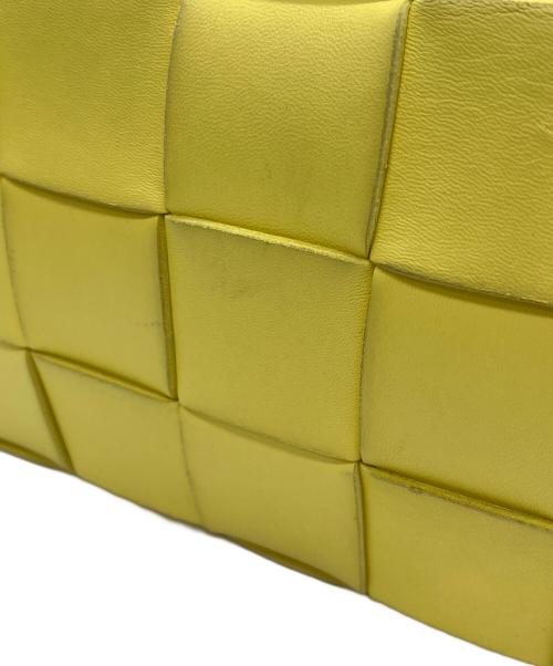 BOTTEGA VENETA（ボッテガベネタ）BOTTEGA VENETA (ボッテガベネタ) ショルダーバッグ イエローの古着・服飾アイテム