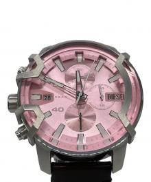 DIESEL（ディーゼル）の古着「DIESEL　クォーツ　レザーベルト　腕時計」｜ピンク
