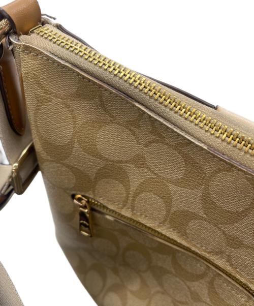 COACH（コーチ）COACH (コーチ) ショルダーバッグ ベージュの古着・服飾アイテム