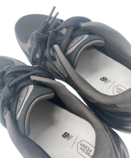 NEW BALANCE（ニューバランス）NEW BALANCE (ニューバランス) スニーカー グレー×ブラック サイズ:27cmの古着・服飾アイテム