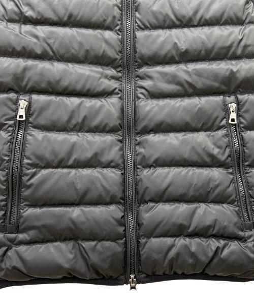 EA7（イーエーセブン）EA7 (イーエーセブン) ダウンベスト ブラック サイズ:Sの古着・服飾アイテム