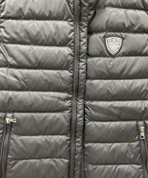 EA7（イーエーセブン）EA7 (イーエーセブン) ダウンベスト ブラック サイズ:Sの古着・服飾アイテム