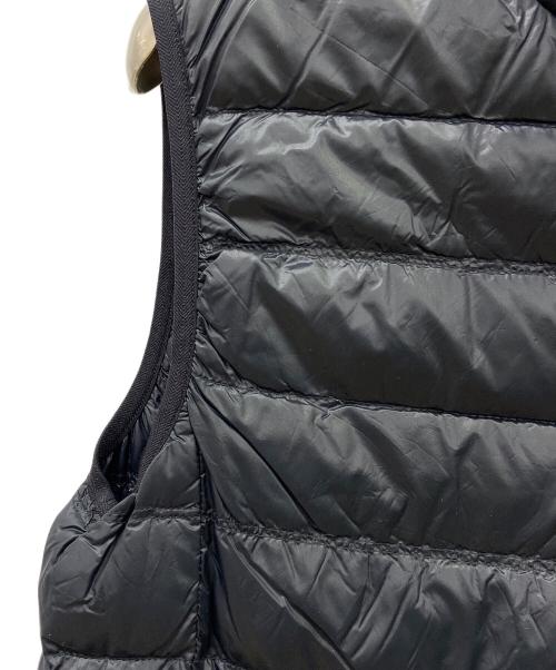 EA7（イーエーセブン）EA7 (イーエーセブン) ダウンベスト ブラック サイズ:Lの古着・服飾アイテム