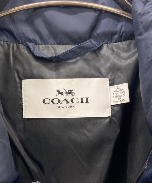 COACH（コーチ）COACH (コーチ) ダウンジャケット ネイビー サイズ:Mの古着・服飾アイテム