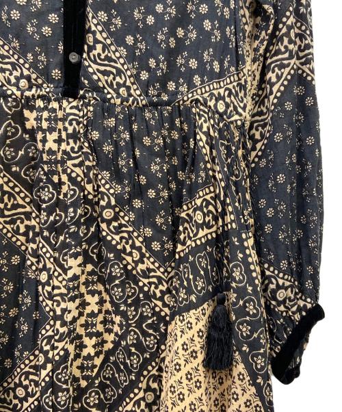 sara mallika（サラマリカ）sara mallika (サラマリカ) 長袖ワンピース ブラック×ベージュ サイズ:FREEの古着・服飾アイテム